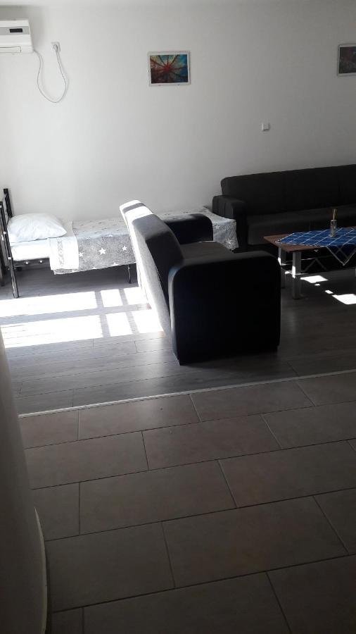 Apartmani Maric Selce Esterno foto