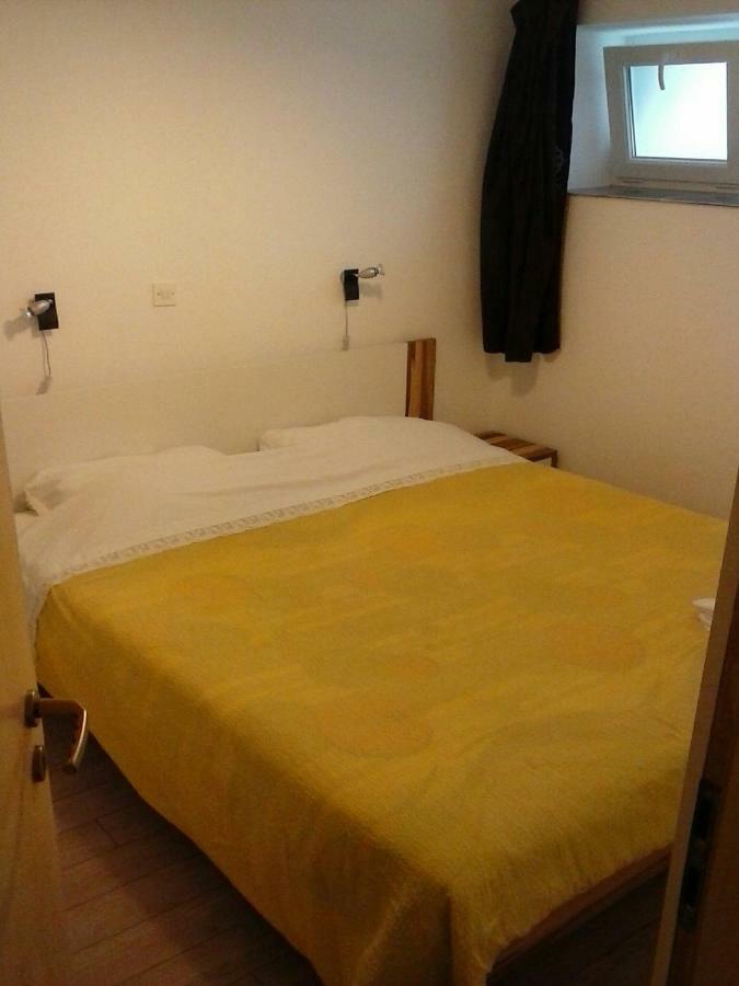 Apartmani Maric Selce Esterno foto