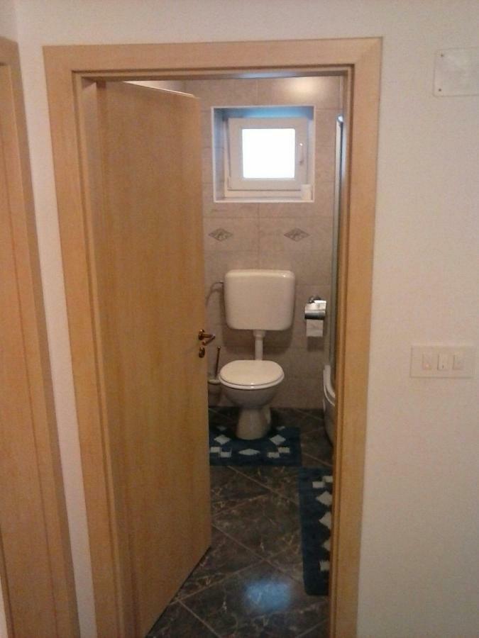 Apartmani Maric Selce Esterno foto
